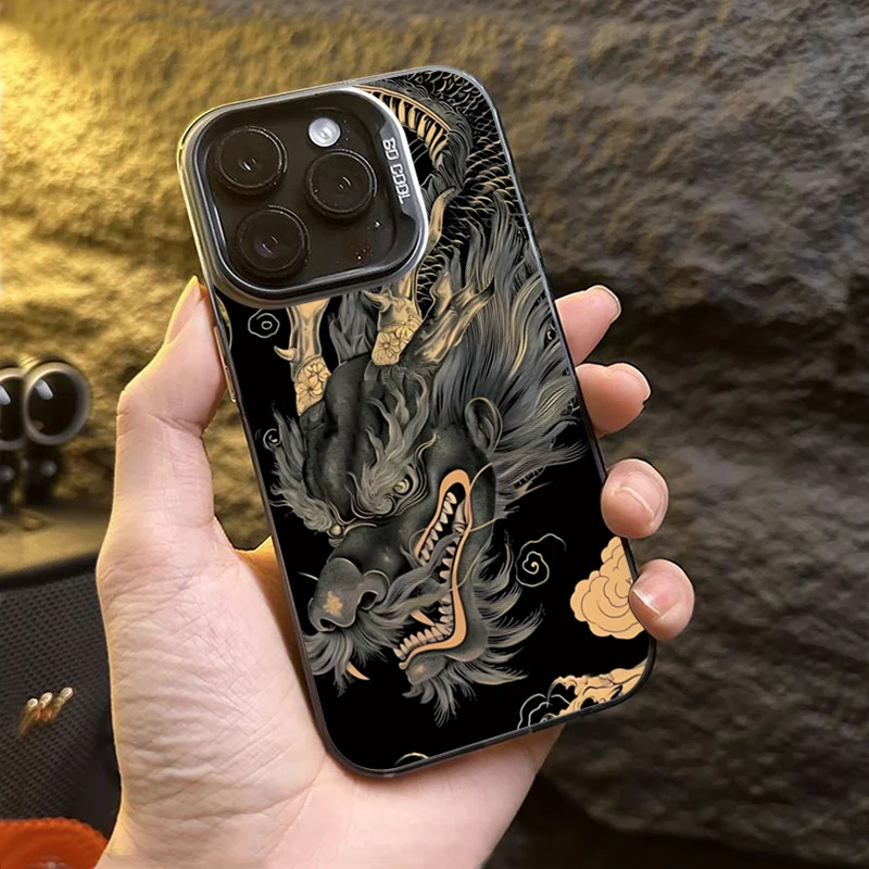 Detalle de la funda y el patrón Dragon Totem