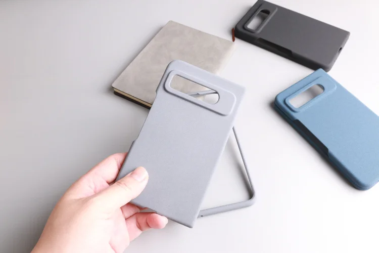 Detalle del diseño de la funda para Pixel Fold