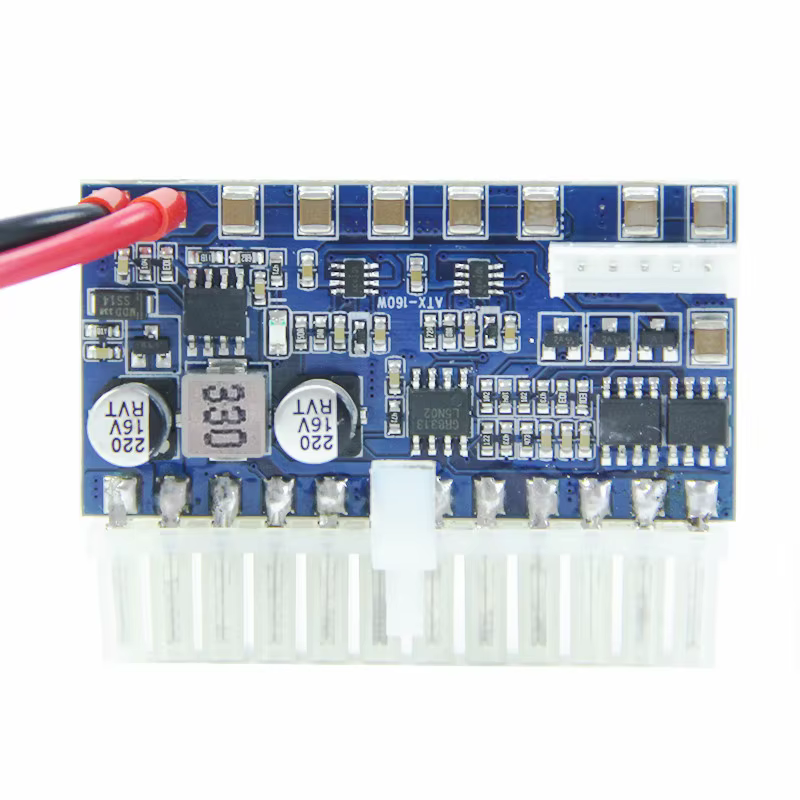 Cables Molex, SATA y CPU conectados al módulo