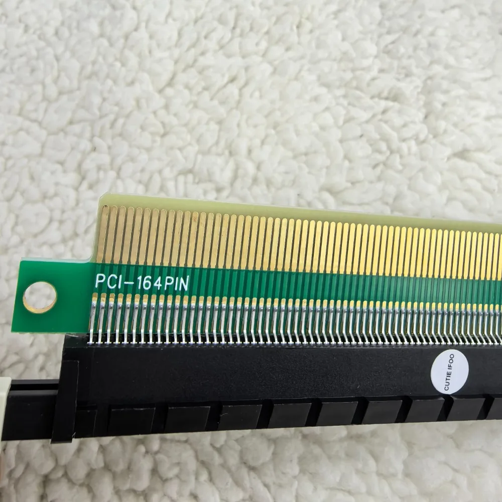 Detalle del conector PCIe 16X