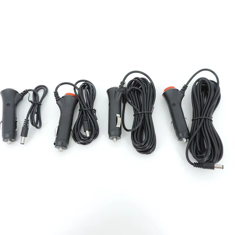 Adaptador de cargador para coche con interruptor y conector 2,1x5,5mm