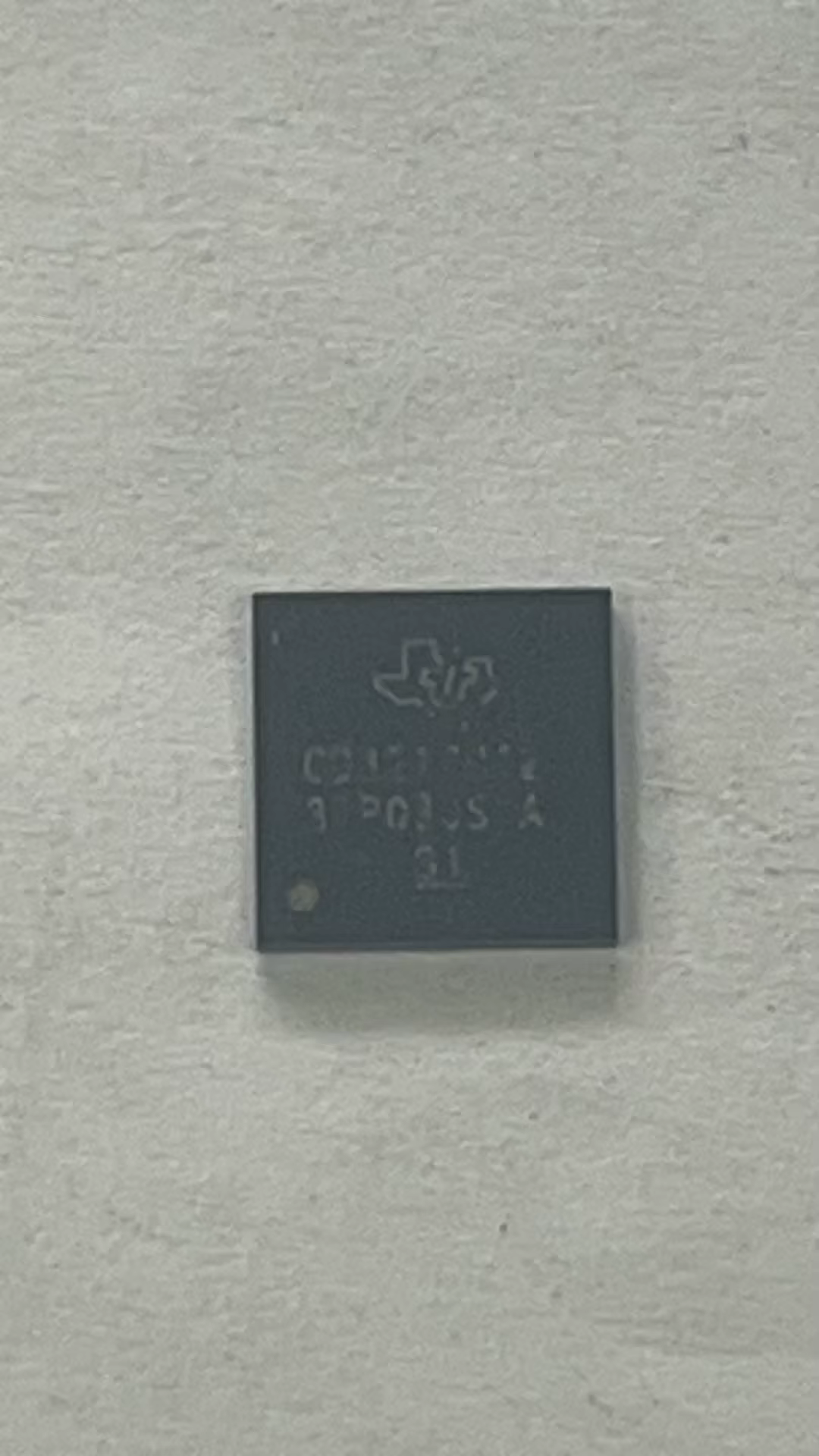 CD3217B12 - vista frontal