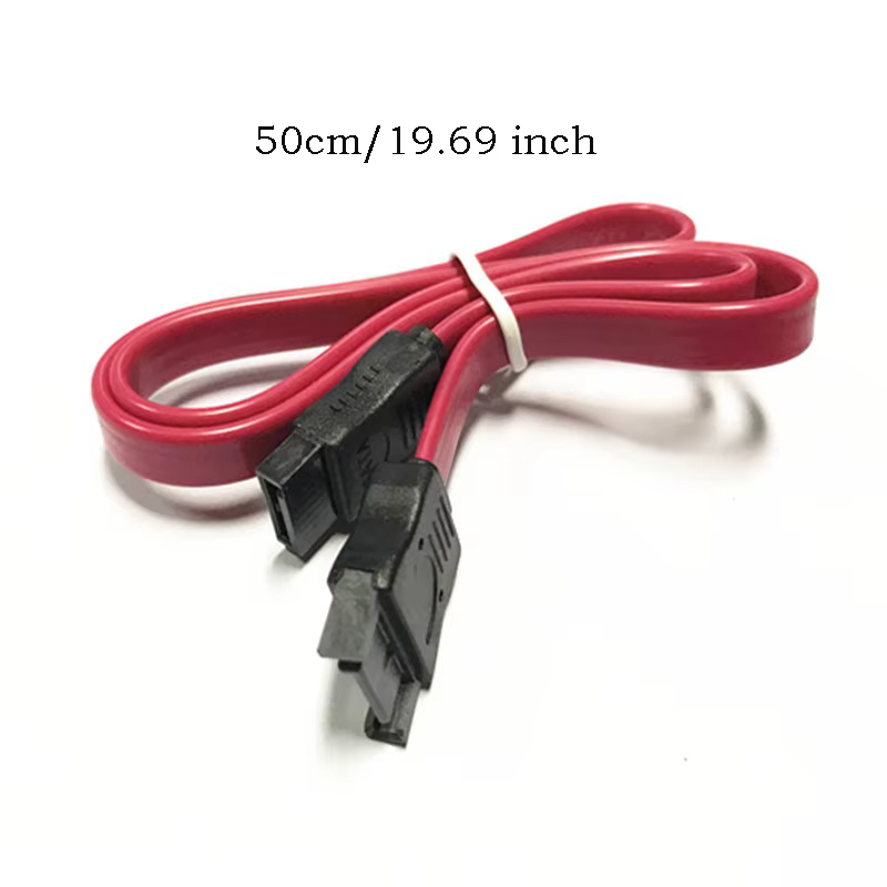 Cable SATA de 7 pines visto de cerca