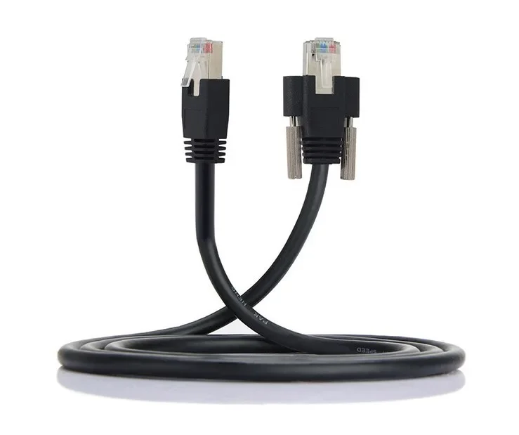 Cable Ethernet UXG con conector RJ45 ángulo arriba