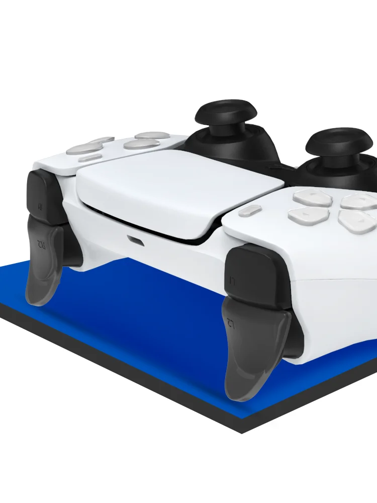 Extensor de gatillo Data Frog instalado en mando PS5