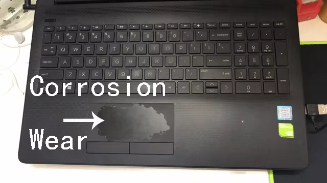 Vista realista de la cubierta instalada en un ThinkPad