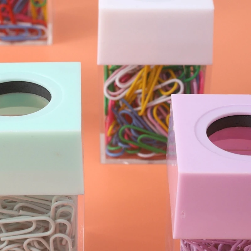 Aberturas y tapas para dispensar clips