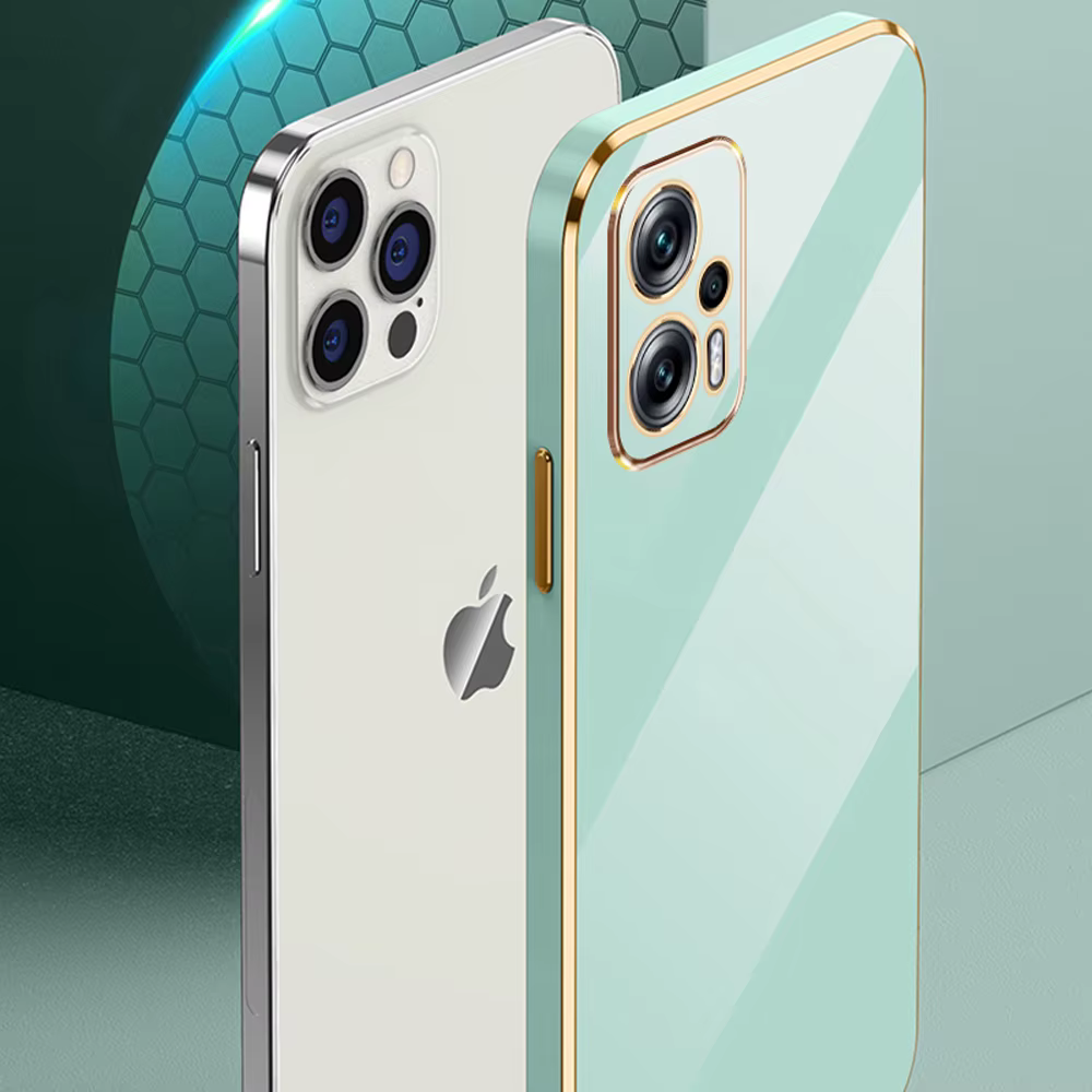 Funda instalada en el teléfono, mostrando acceso a puertos y cámara