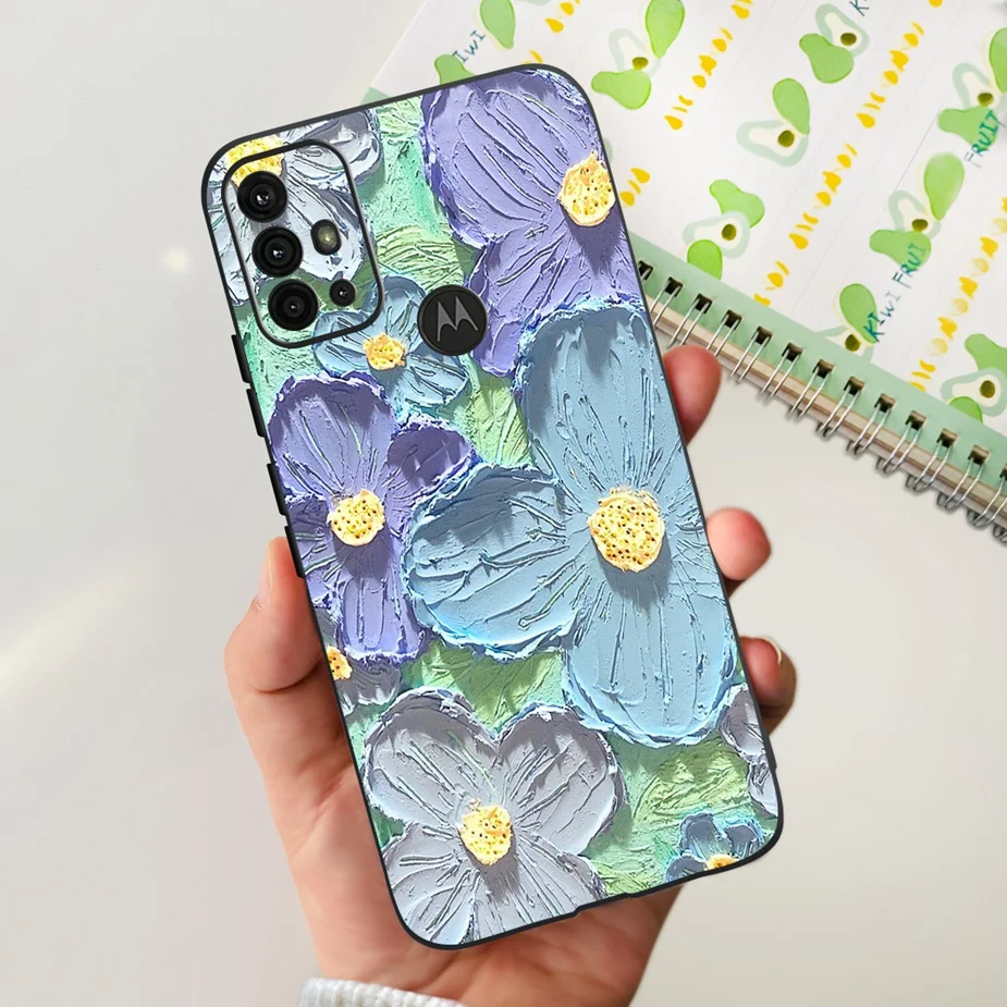 Funda colorida mostrando el diseño pintado y los bordes elevados