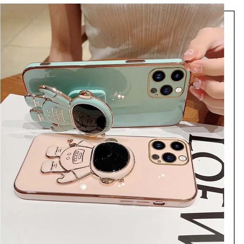 Funda con soporte y diseño de astronauta vista frontal