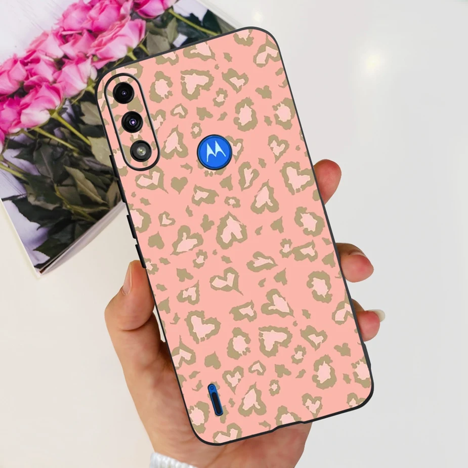 Detalle del ajuste perfecto para Moto E7