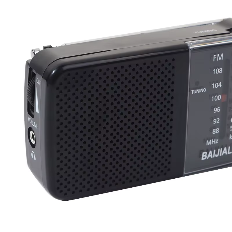 Radio de bolsillo en uso cotidiano