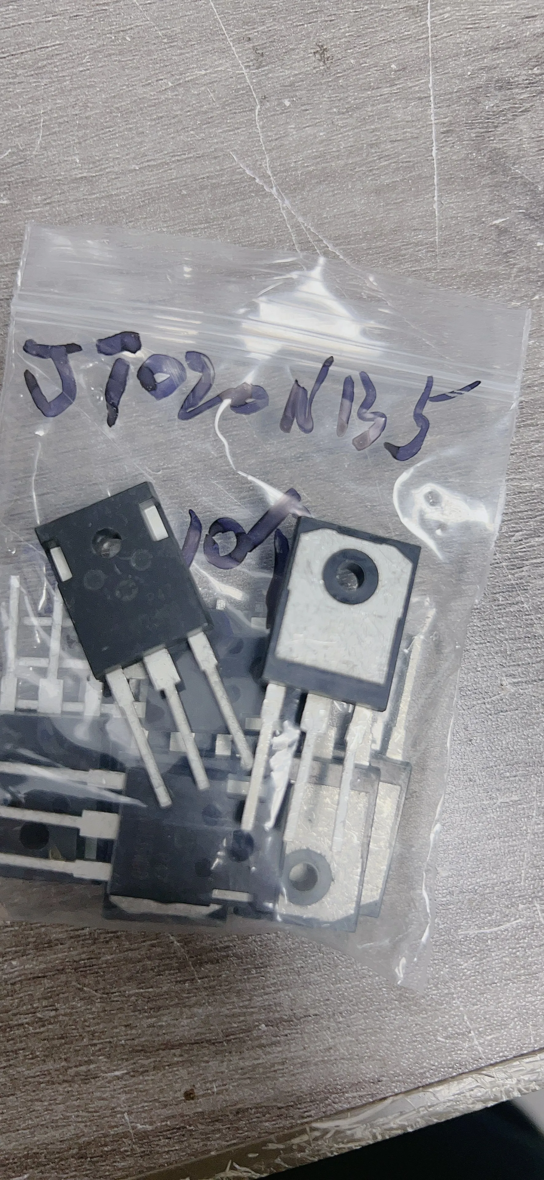 IGBT 20A 1350V para cocinas de induccion - uso comun industrial - imagen 2