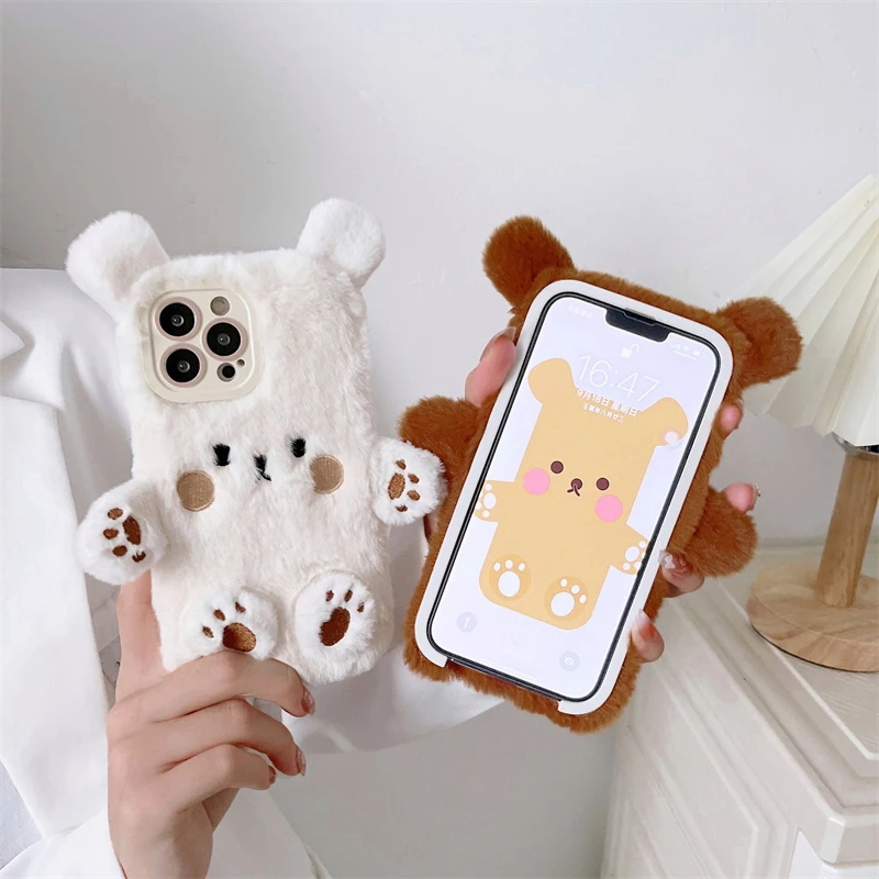 Funda Felpa Oso 3D iPhone 14/15 Pro – Prote Invernal - imagen 3
