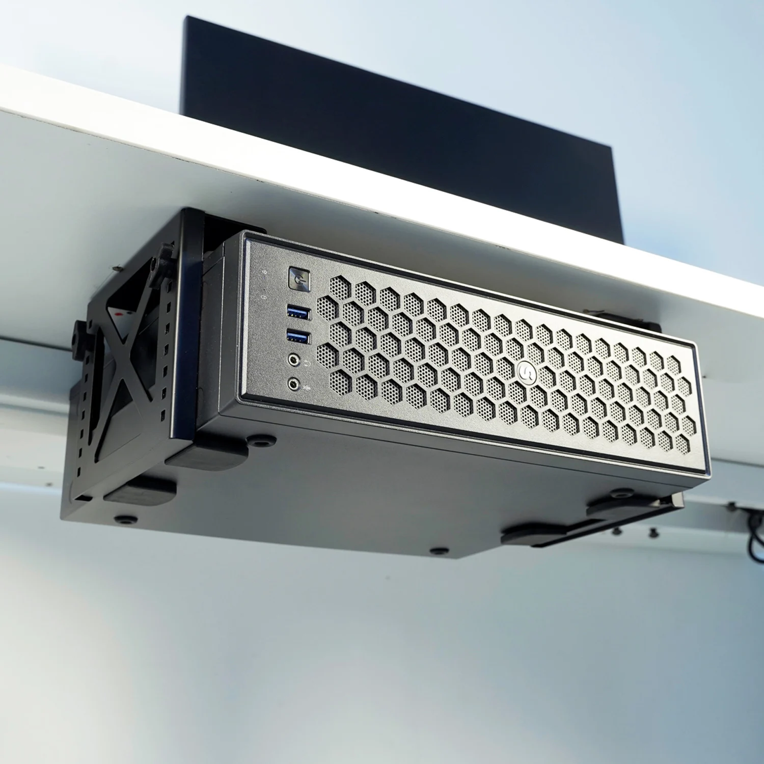Soporte montaje ajustable bajo escritorio Monzlteck para PC NAS CPU UPS - imagen 2
