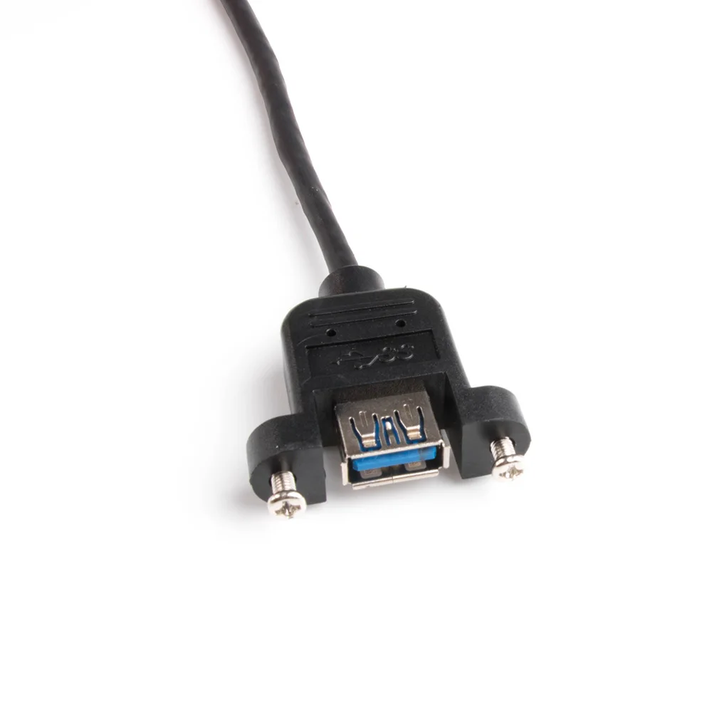 Cable extendido mostrando flexibilidad