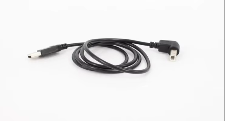 Enrutamiento del cable en escritorio