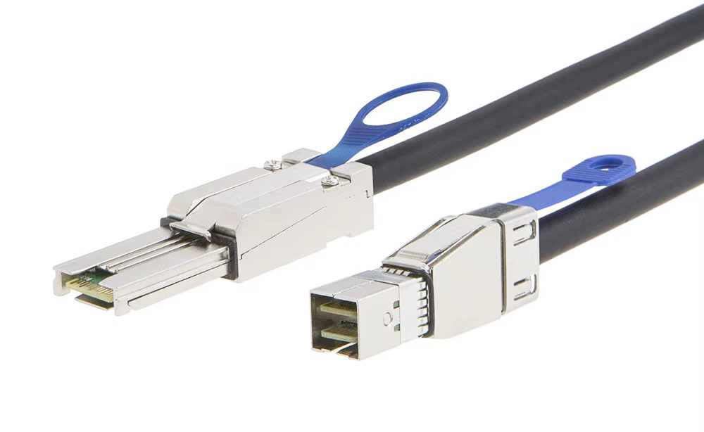 Vista frontal del cable Mini SAS HD 8088 a SFF-8644
