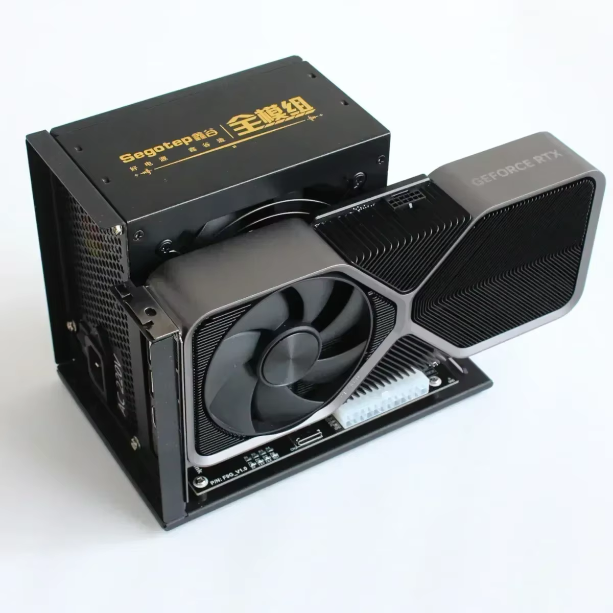 ADT-Link F9G Adaptador eGPU OCuLink SFF-8611 a PCIe 4.0 x16 - imagen 2