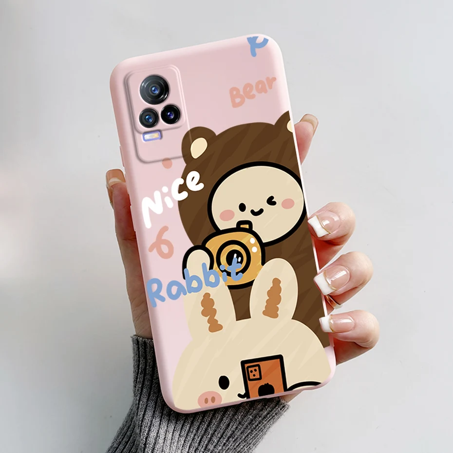 Vista frontal de la funda con diseño de conejo