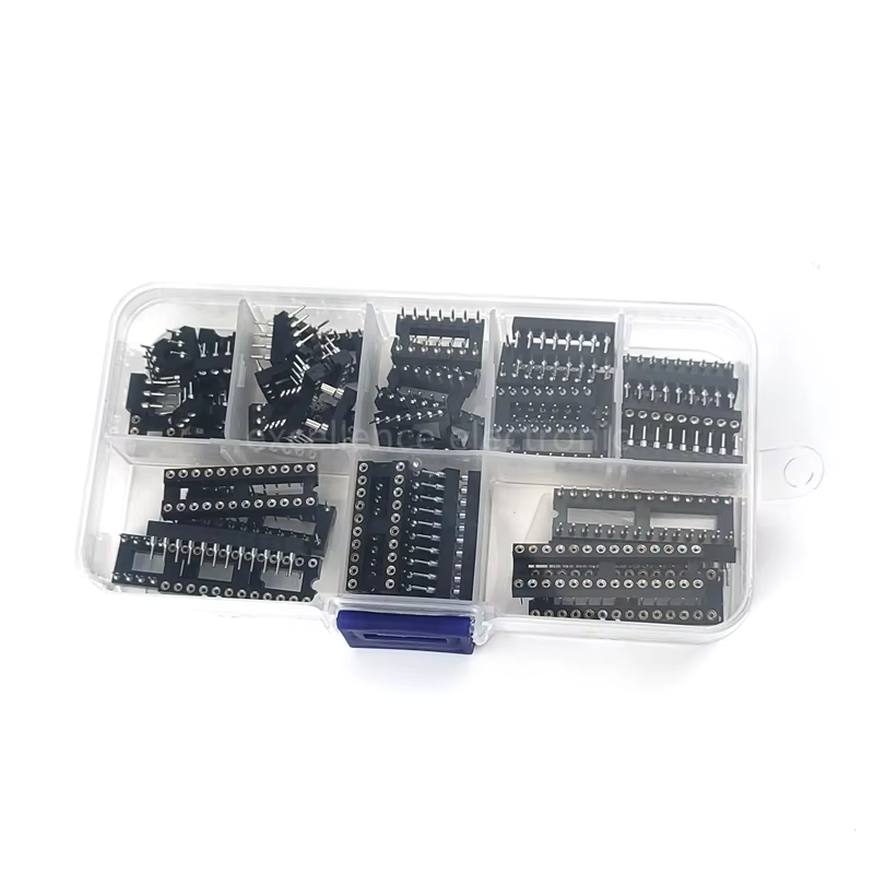 Zócalos IC instalados en placa PCB