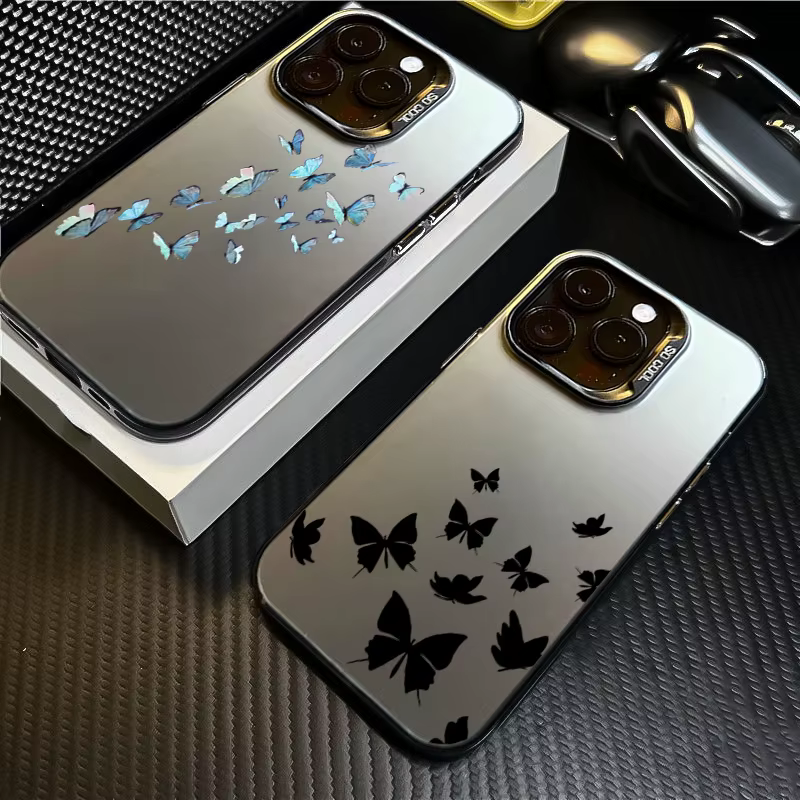 Detalle del diseño de mariposa de la funda