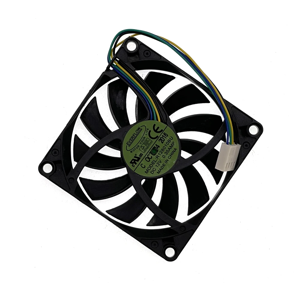 Vista frontal del ventilador Everflow R128010BU