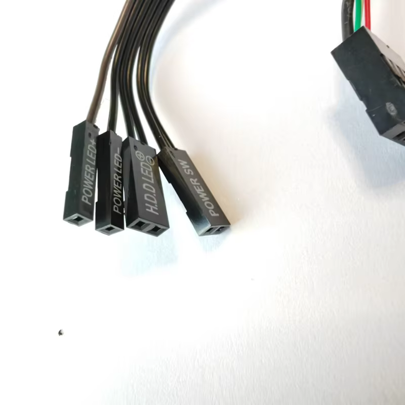 Esquema de dimensiones y posición de los tornillos