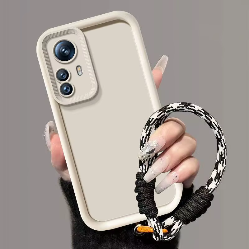Funda Infinix Note 11 con cuerda colgante anti-pérdida en color caramelo