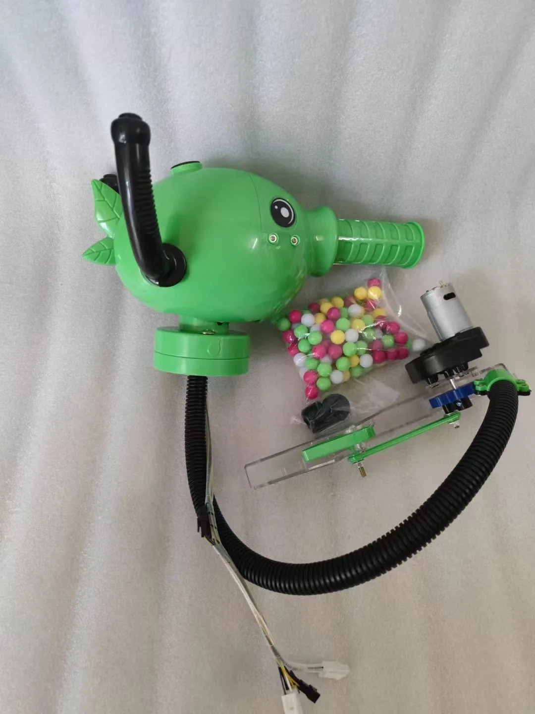 Pistola de agua y pistola de bolas YingLucky