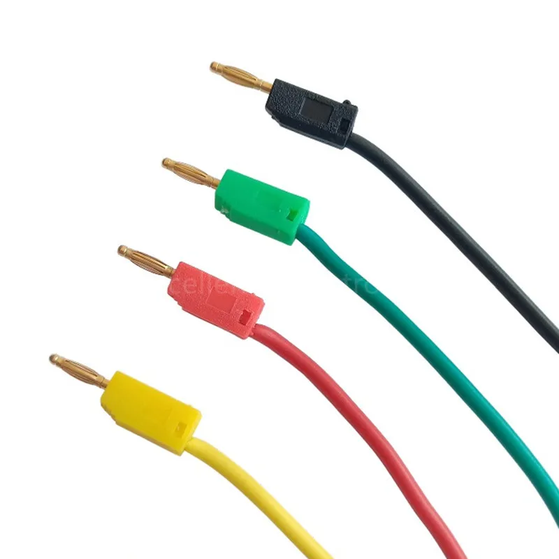Ejemplo de cable en uso sobre una placa de pruebas