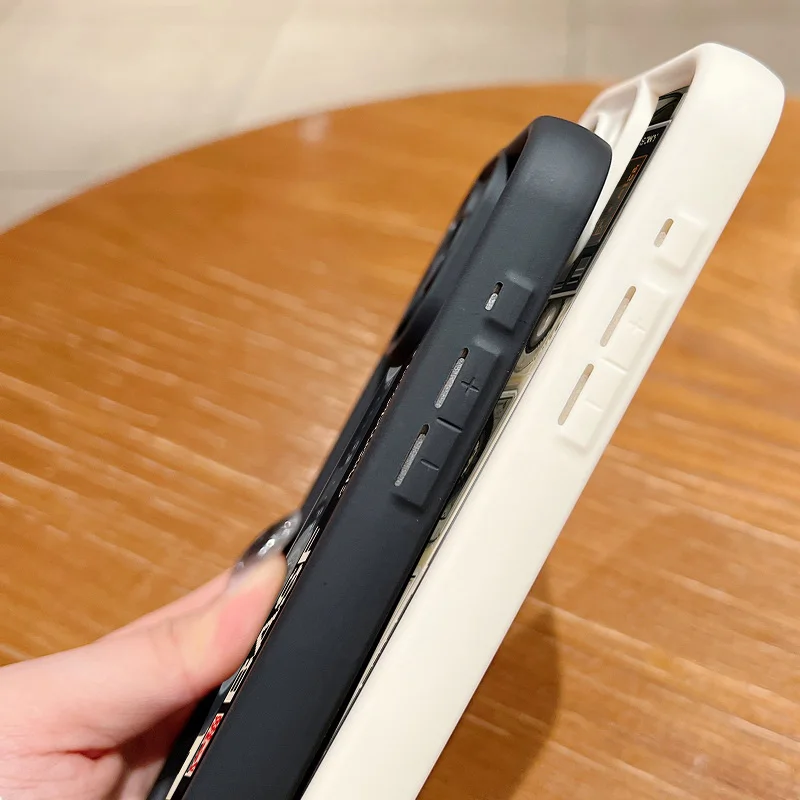 Vista trasera de la funda con acceso a cámara