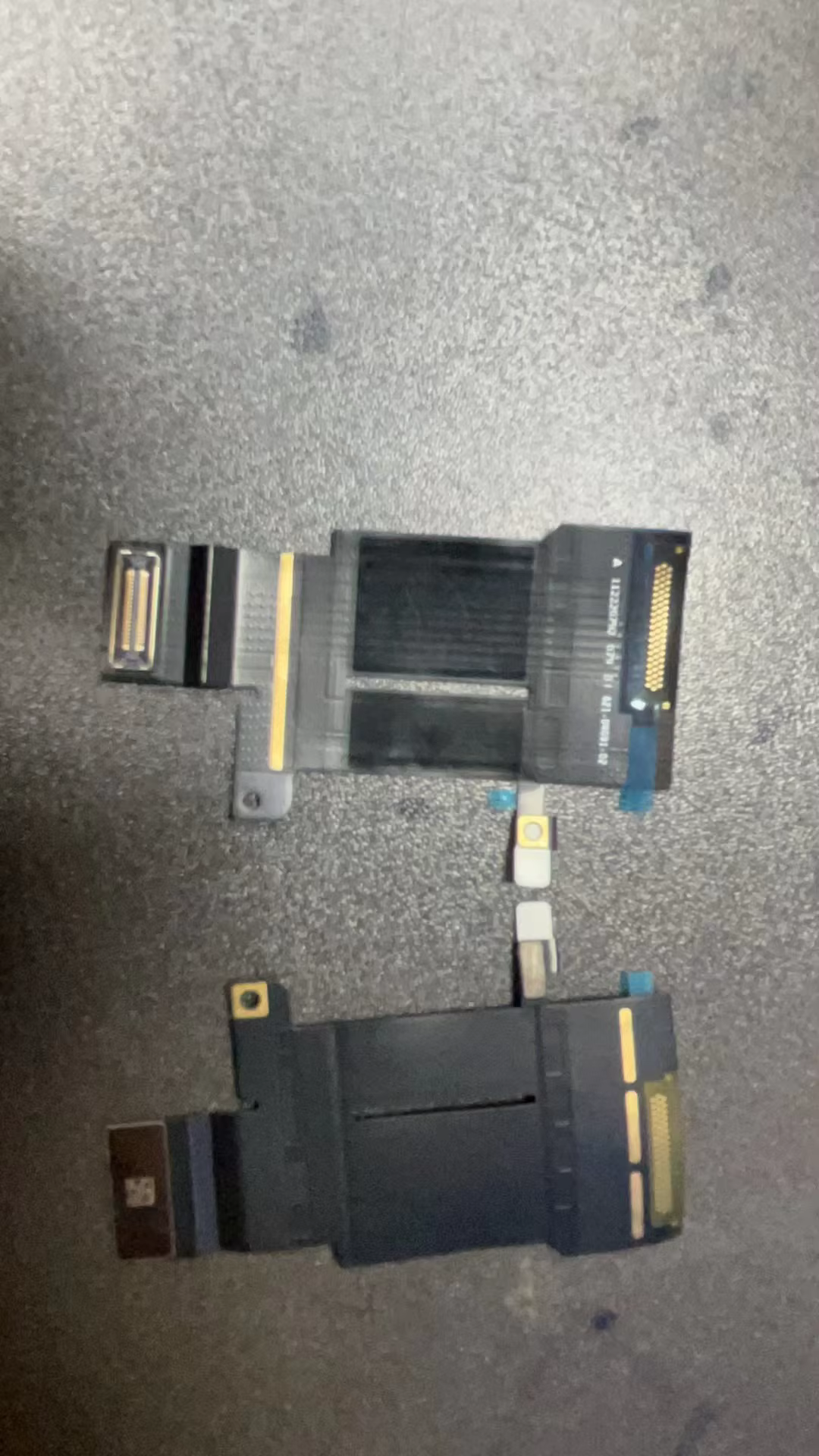Cable LCD A2941 – imagen frontal