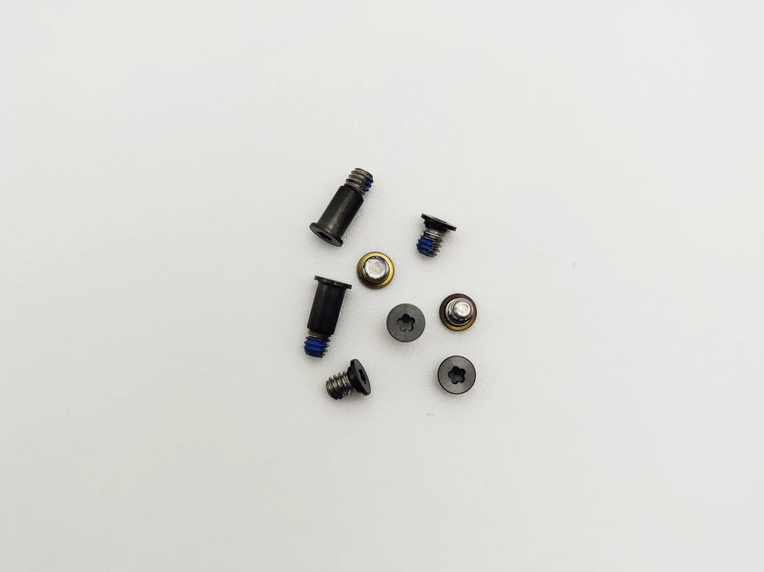 Juego de tornillos para MacBook