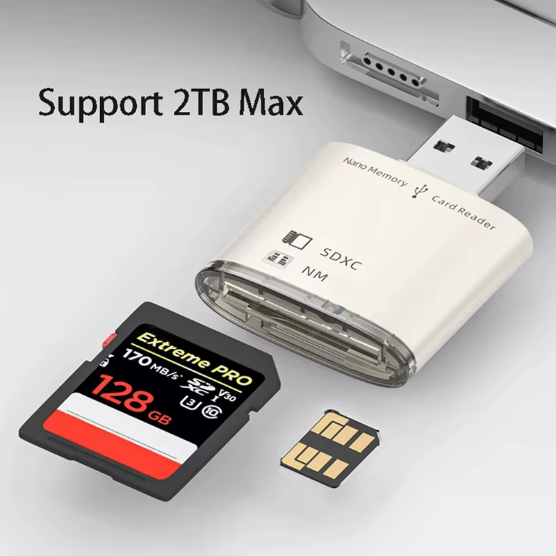 Lector de tarjetas USB 3.0 de dos ranuras mostrando ranura SD y ranura NM Nano