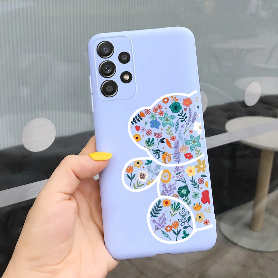Funda de cómic para Samsung Galaxy A32 con diseño de personaje animado en tonos vibrantes