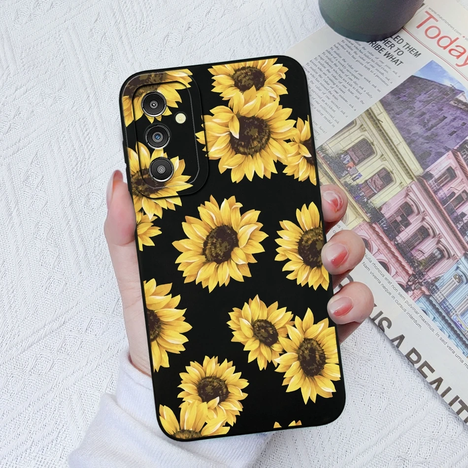 Funda puesta en Samsung Galaxy A14 mostrando ajuste perfecto