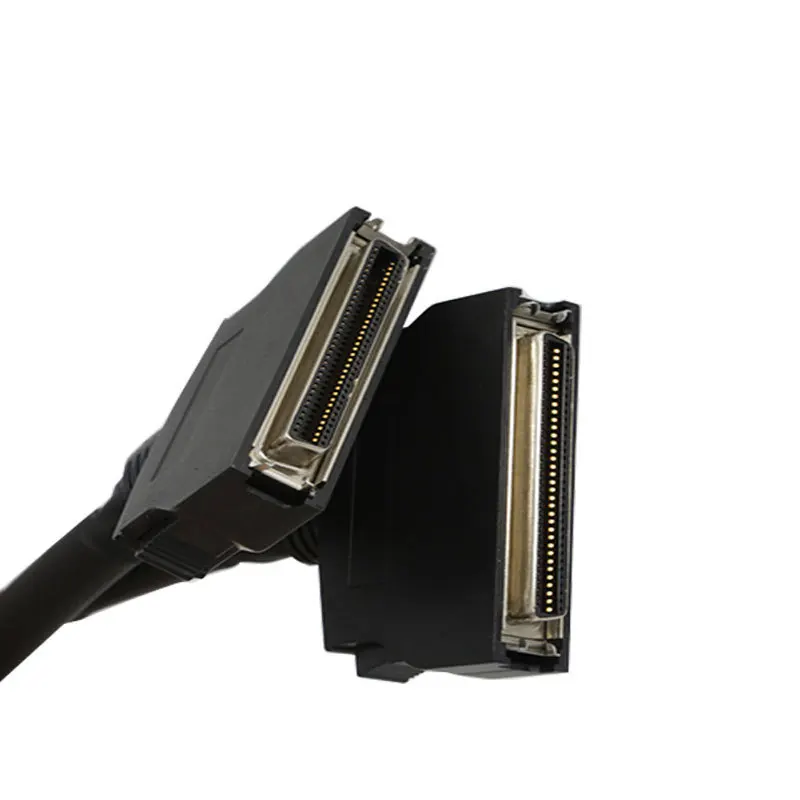 Detalle del conector CN50 macho