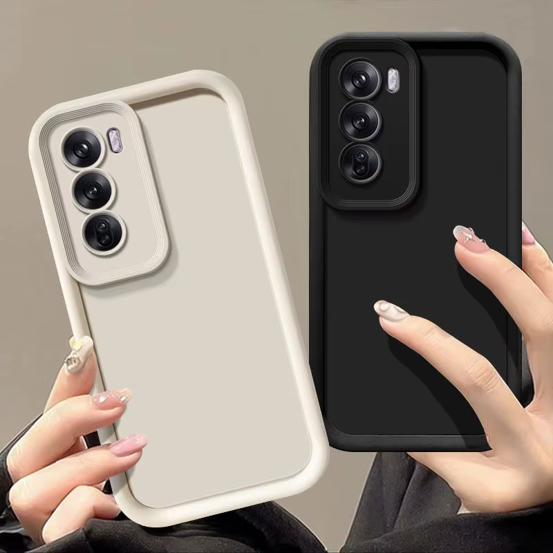 Detalle del diseño flexible de la funda para OPPO Reno 12