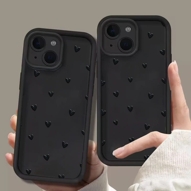 Detalle del estampado de corazones en la parte trasera