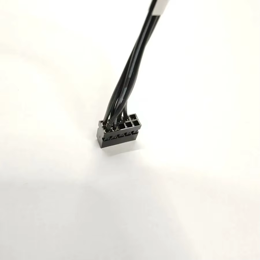 Conectores del cable de energía y reset