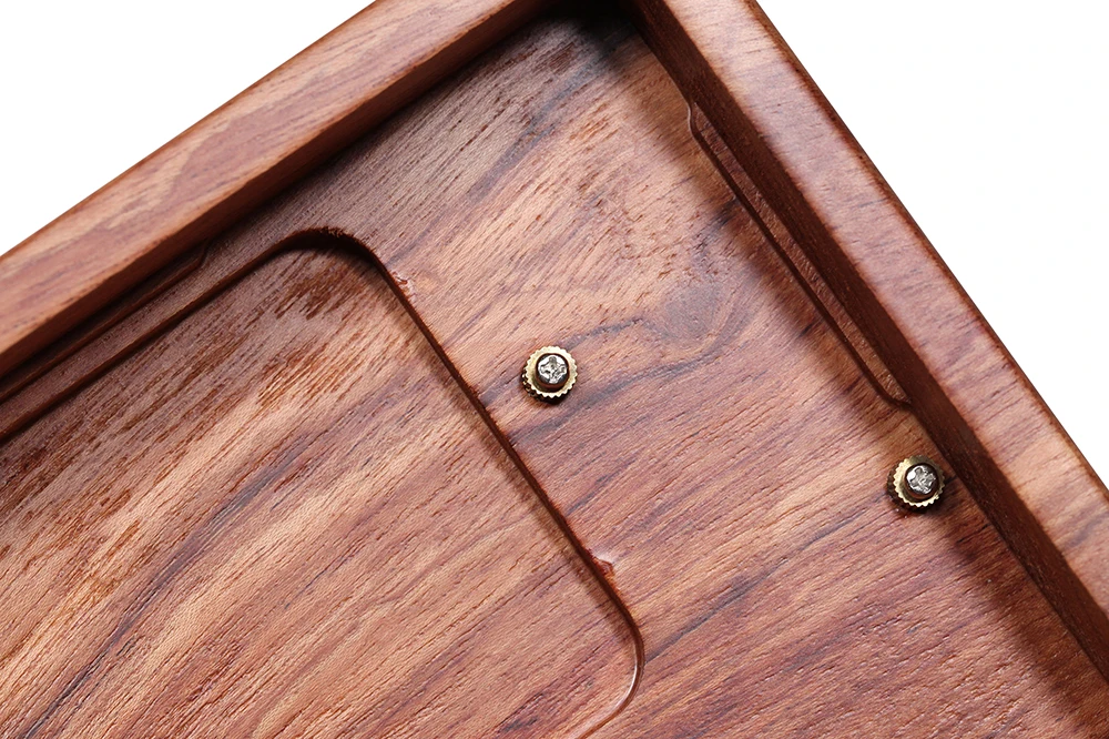 Caja de madera con reposamuñecas