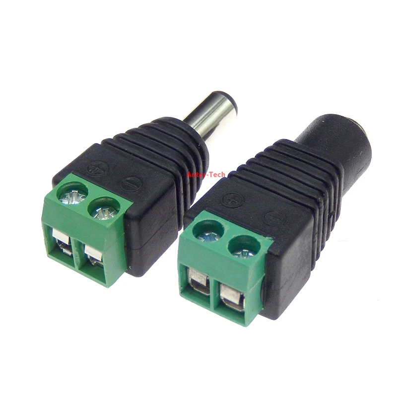 Detalle de los dos tamaños de conector