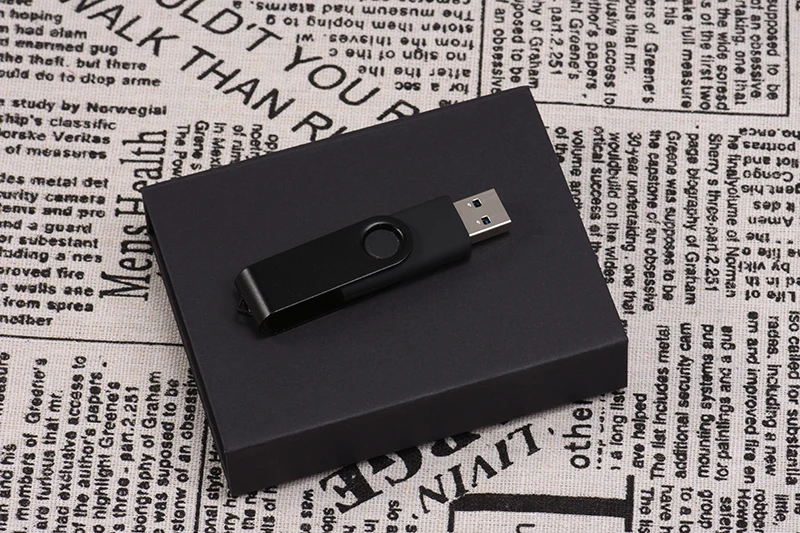 Pendrive negro con acabado profesional