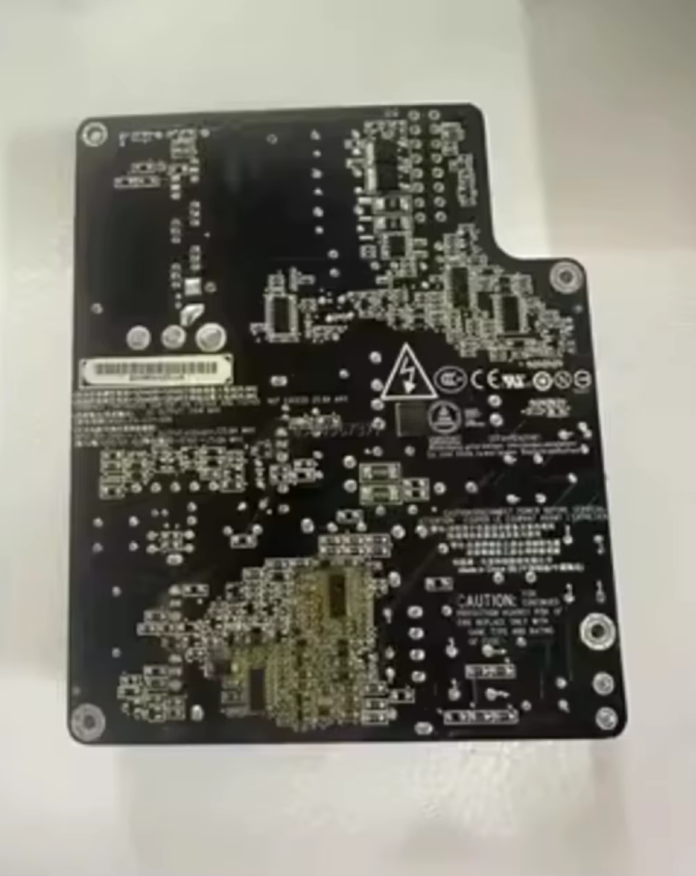 Vista frontal del adaptador A1312