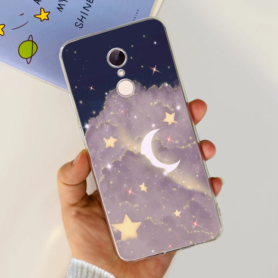 Funda vista frontal mostrando el diseño pintado