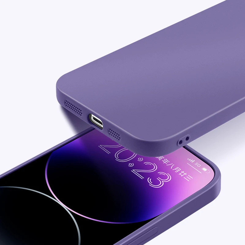 Funda puesta en iPhone mostrando color y ajuste