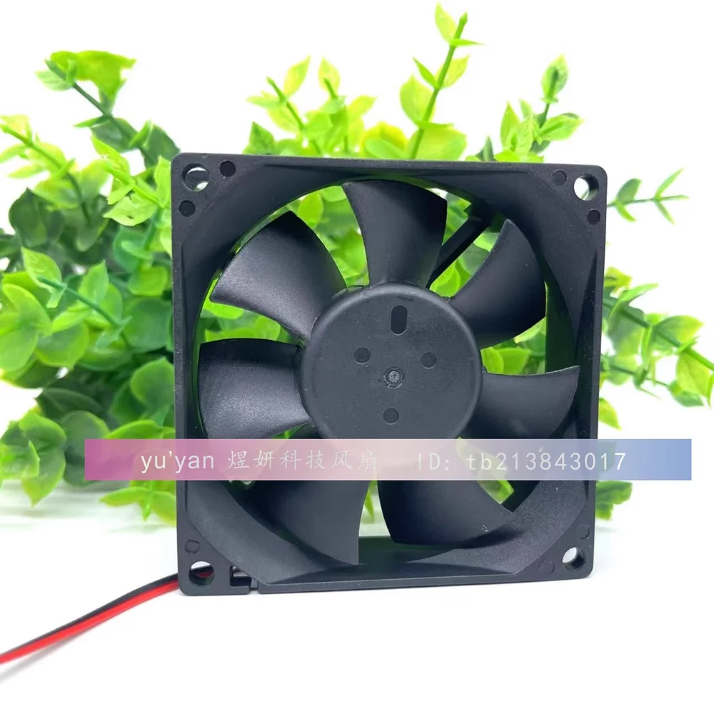 Ventilador instalado en un gabinete de PC