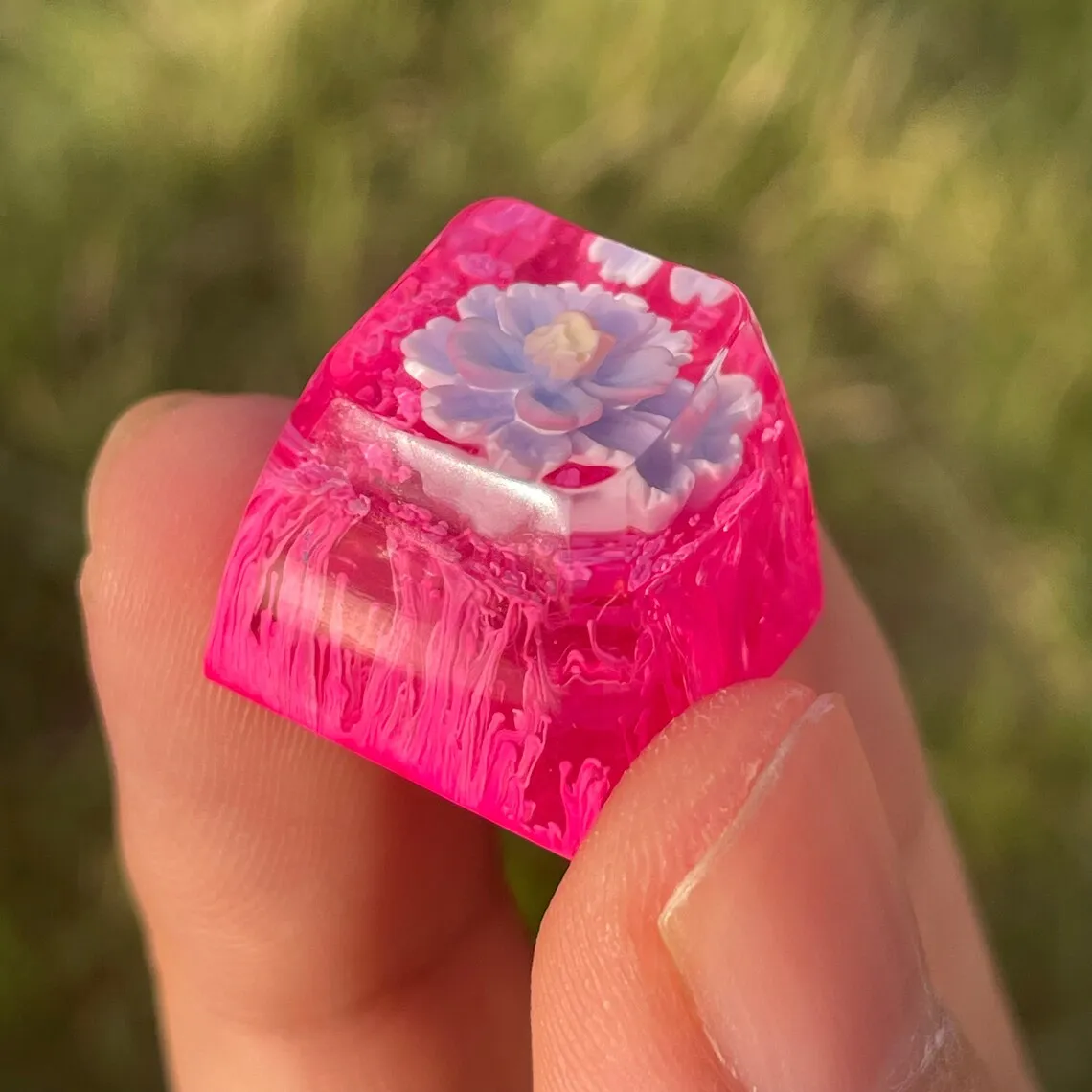 Anne Pro 2 / GK64 Teclas Mecánicas RGB Resina Flores Artesanales - imagen 4