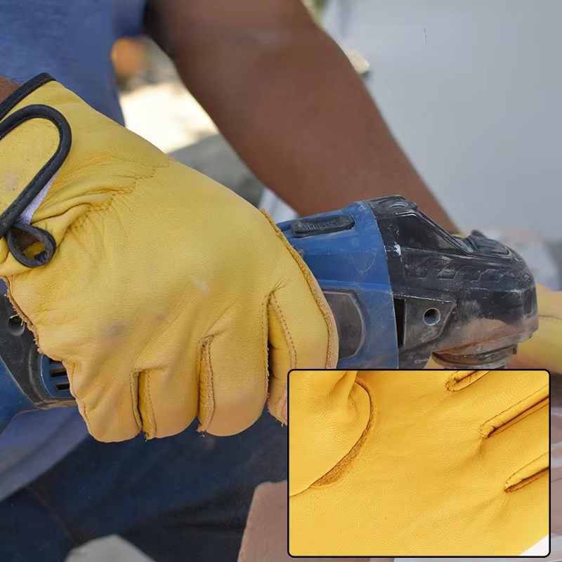Guantes resistentes para soldadura y construcción